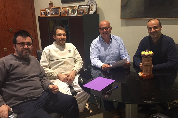 Firma Con Pea Amigos de la Bota y el Jamn