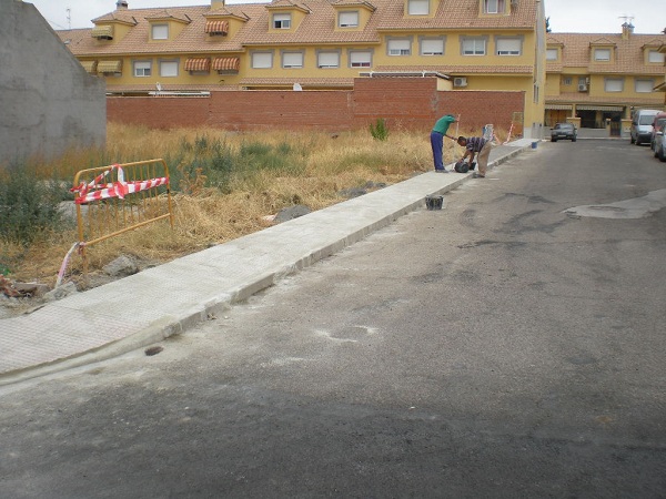 Accesibilidad creacin de nuevo acerado en C/Fray Francisco de la Cruz.