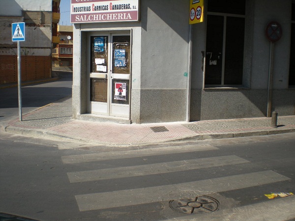 Accesibilidad para Pasos de Peatones - C/Ciudad de Martos / C/Yegros.