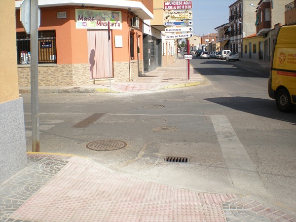 Accesibilidad para Pasos de Peatones - C/Toledo - C/Calvario.