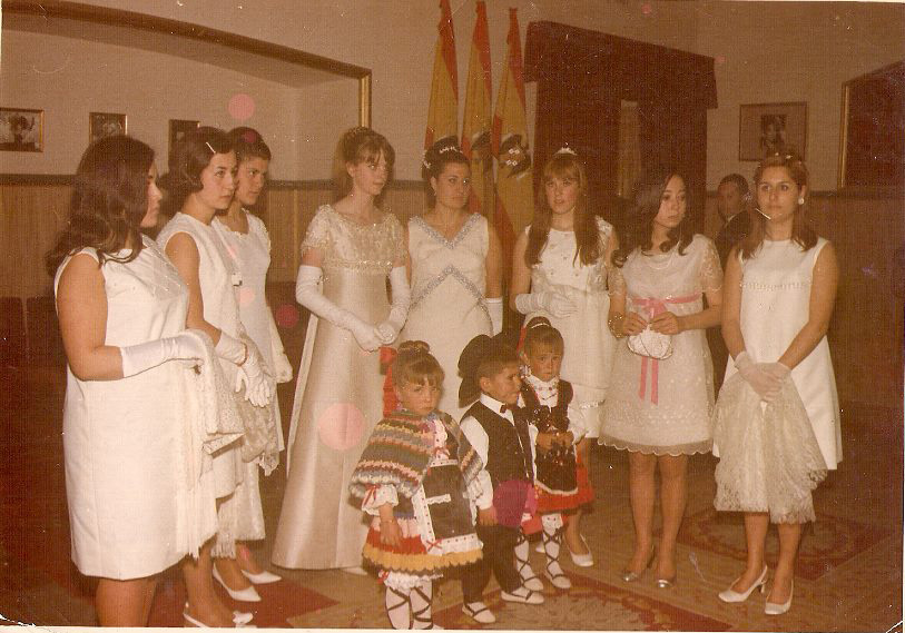 Damas y Reina Fiesta del Olivo 1969