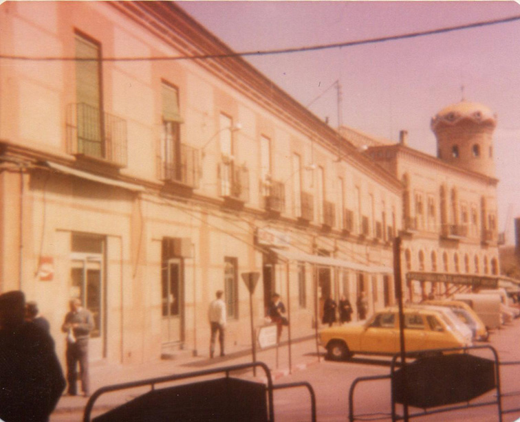 CASERNA Y AYUNTAMIENTO