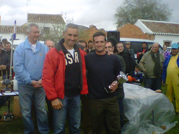 Nuestro Concejal de Agricultura y MA entreg el TERCER premio, Jess Lillo del Pozo (Mora)