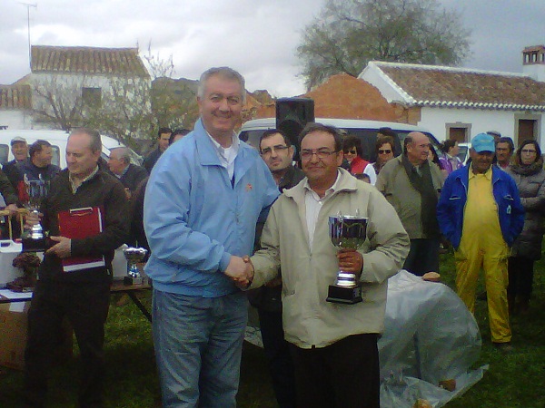 El Diputado de Agricultura y MA de Diputacin entrego el SEGUNDO premio, Jos A. Martn Navarro (Mora)