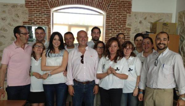 Nuestro Alcalde junto a los alumnos del Taller de Empleo de E-Commerce